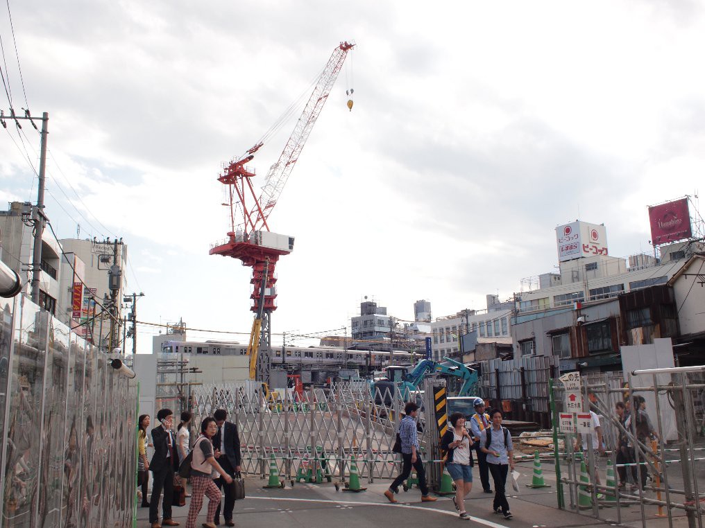 下北沢駅近くの工事