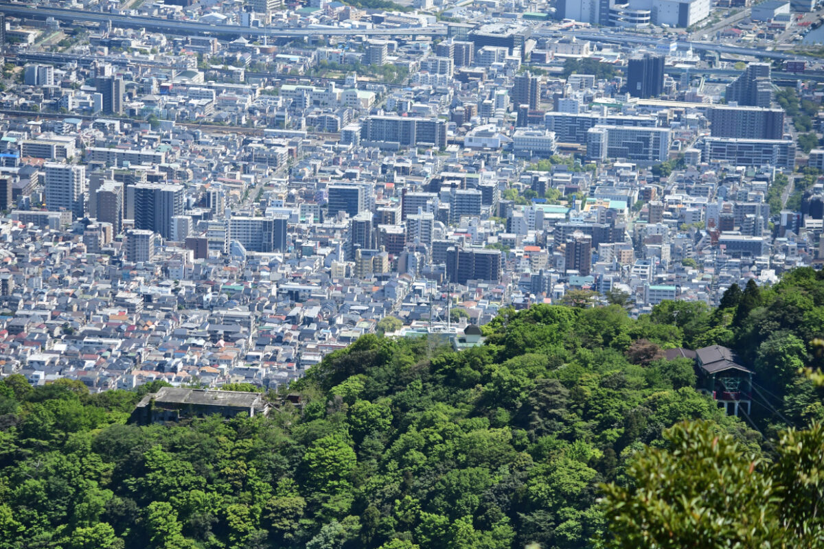 旧摩耶観光ホテルと摩耶ロープウェー